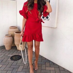 Socialite Ruffled cotton linen blend dress in red Size: S